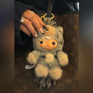 NIB Popmart Have A Good Run, Hirono ‘Good Health’, year of the horse